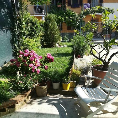 Il Cortile Della Nonna Bed and Breakfast Chieri Esterno foto