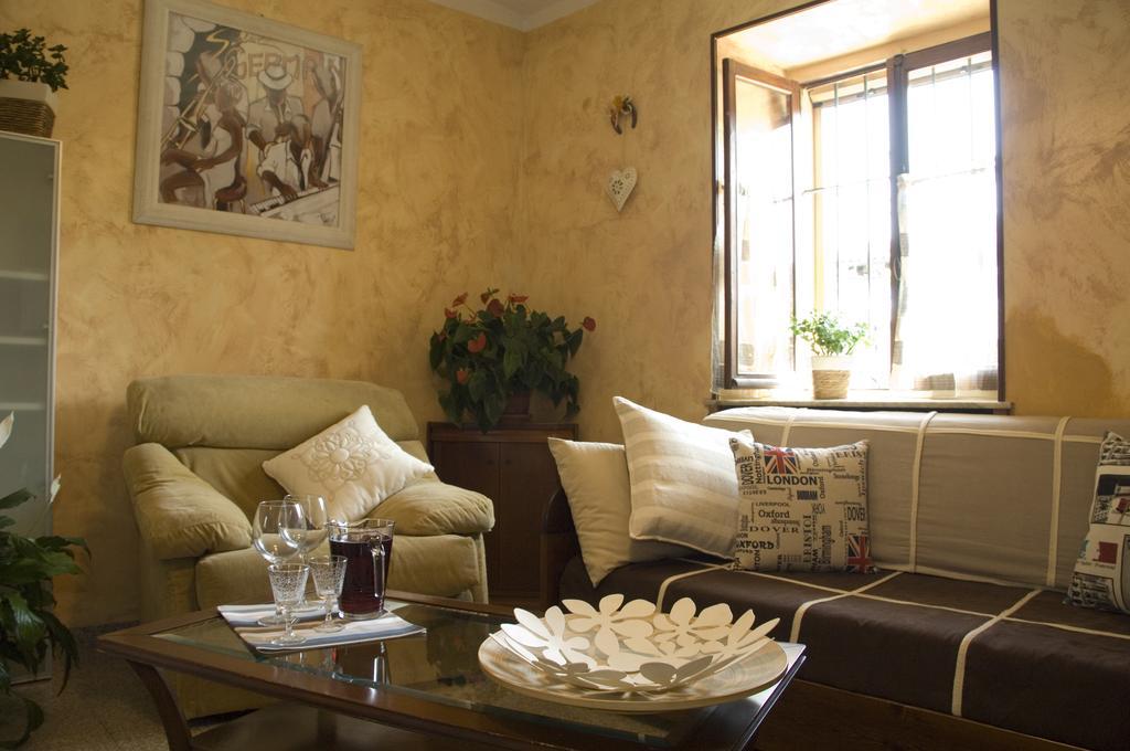 Il Cortile Della Nonna Bed and Breakfast Chieri Esterno foto