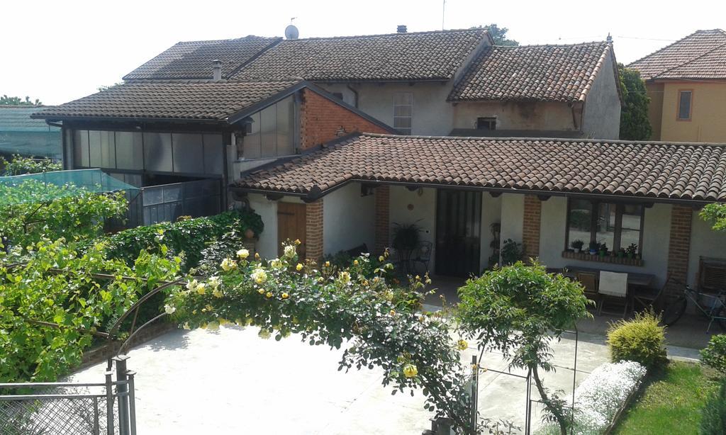 Il Cortile Della Nonna Bed and Breakfast Chieri Esterno foto